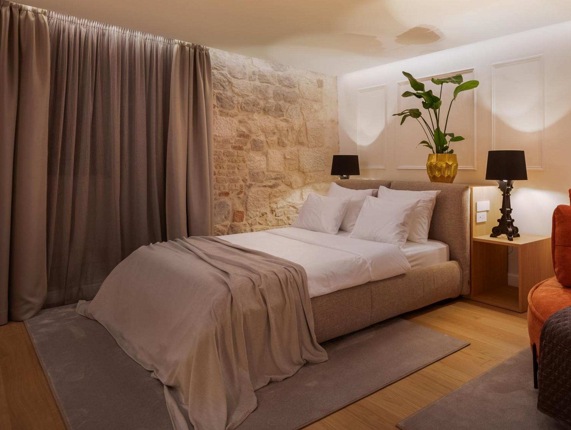 Golden Gate Luxury Rooms - Unique Unesco Location Split Exterior foto